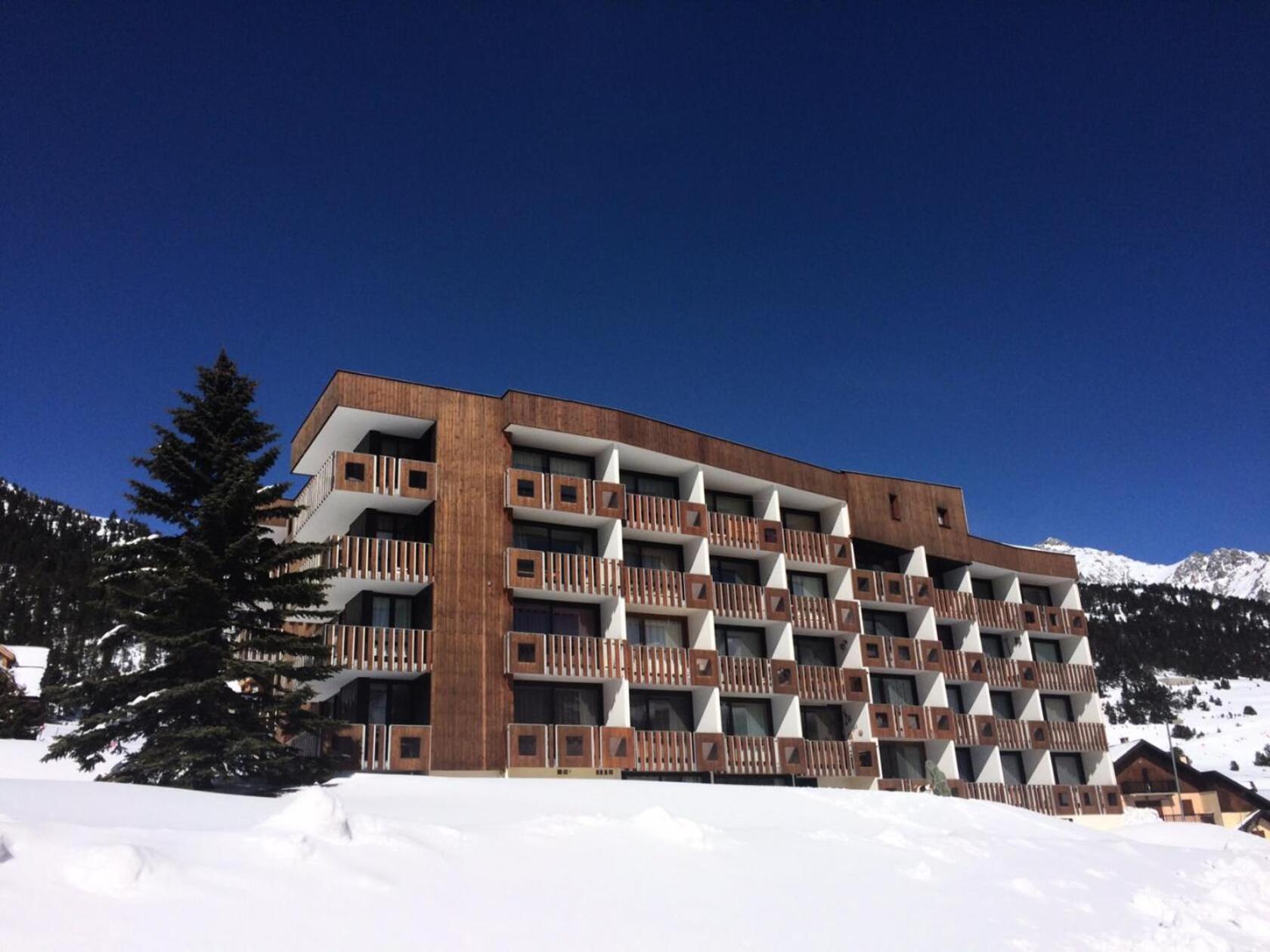 Residence Arzerier - "Special Petit Budget" Mini Studio Avec Parking Mae-9204 Монженевр Экстерьер фото